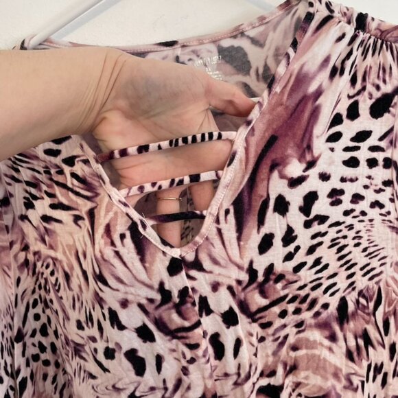 JENNIFER LOPEZ Plus Size Strappy Asymmetrical Top Mauve Purple ish Animal Print - Picture 8 of 16